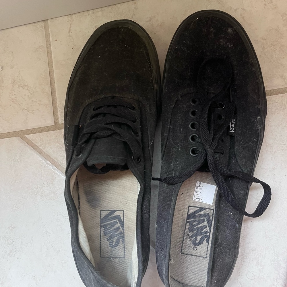 Vans Men's Black Canvas Sneakers